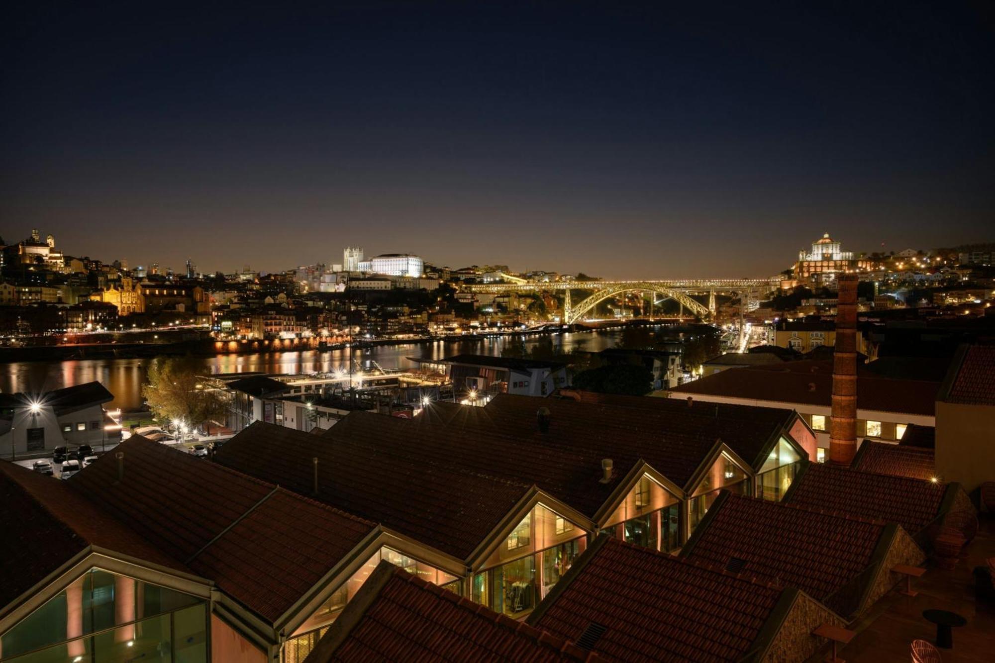 Forte De Gaia, Autograph Collection Vila Nova de Gaia Exterior foto View of the city from the hotel